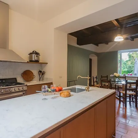 Villa Riva With Pool & Garden By Rent *