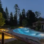 别墅 Riva With Pool & Garden By Rent *