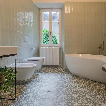 Riva With Pool & Garden By Rent ヴィラ ベッラージョ