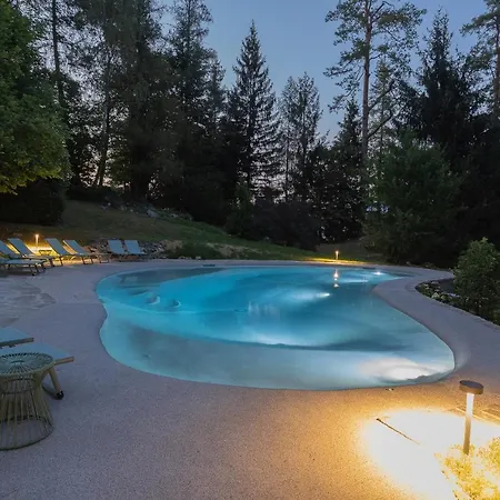 Riva With Pool & Garden By Rent * ベッラージョ