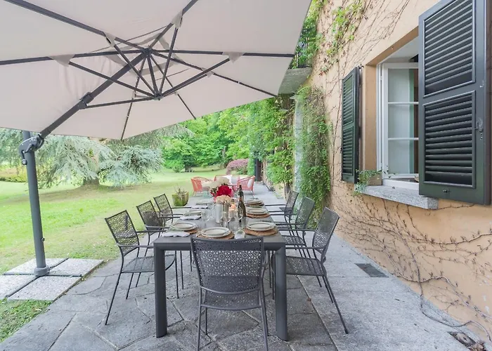 Riva With Pool & Garden By Rent Bellagio